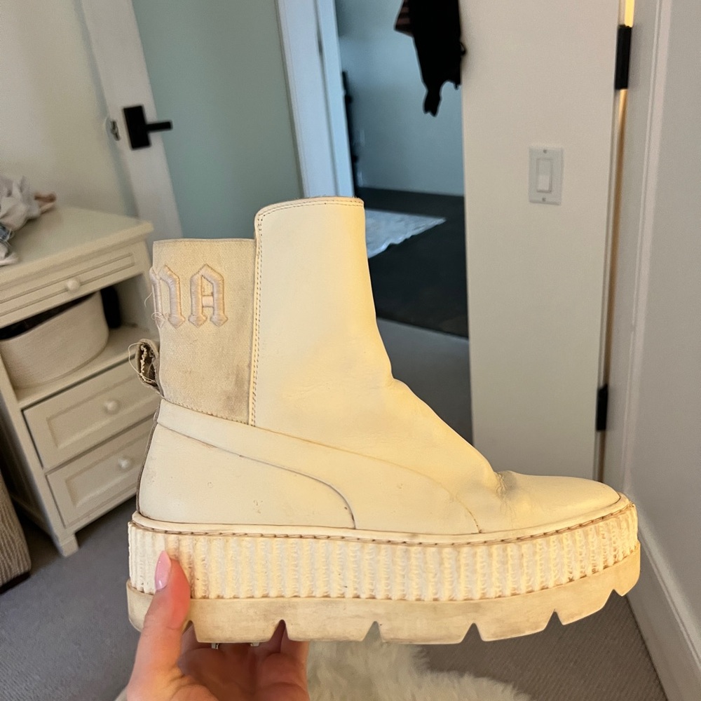 White puma boots